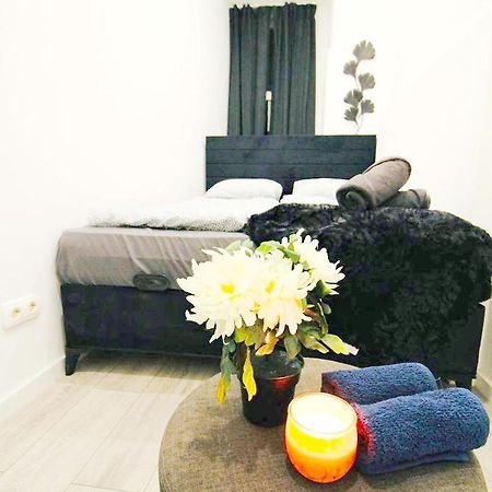 Comfortable Rooms In Akh Area Wien Exterior foto